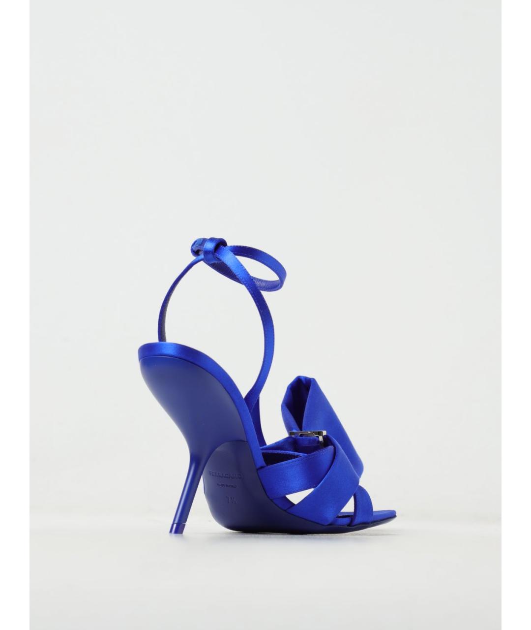 FERRAGAMO Синие текстильные босоножки, фото 3