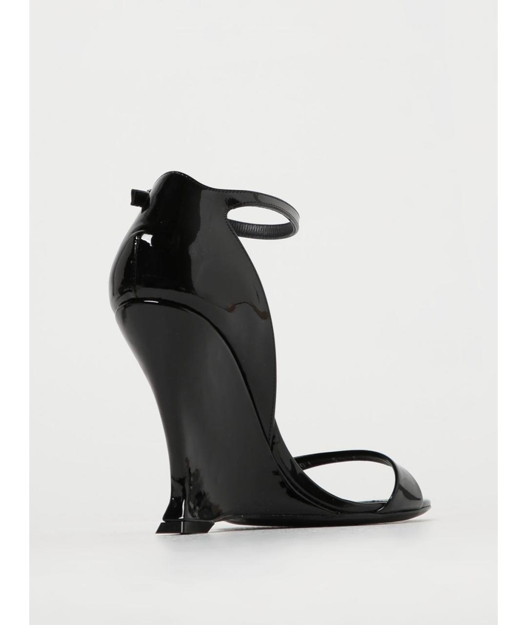 FERRAGAMO Черные босоножки из лакированной кожи, фото 3