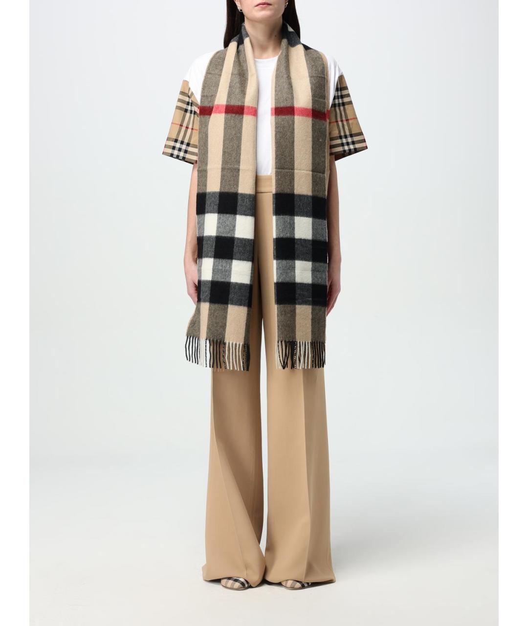 BURBERRY Бежевый шарф, фото 2
