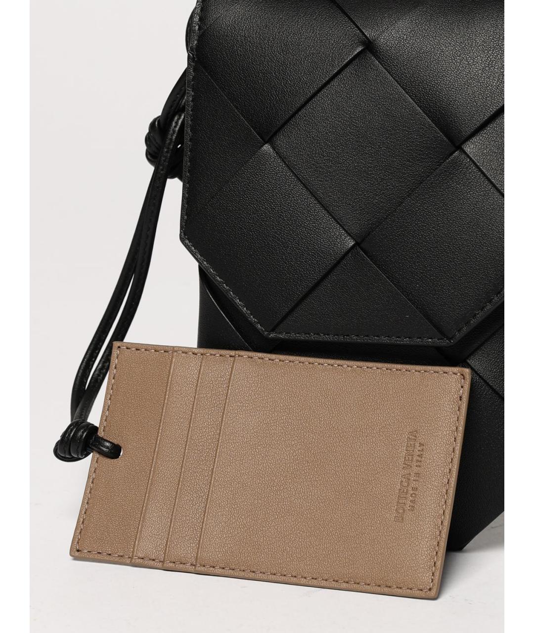 BOTTEGA VENETA Черная кожаная сумка на плечо, фото 4