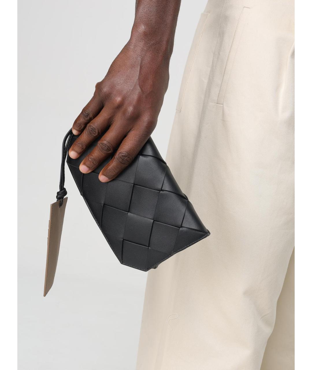 BOTTEGA VENETA Черная кожаная барсетка, фото 2