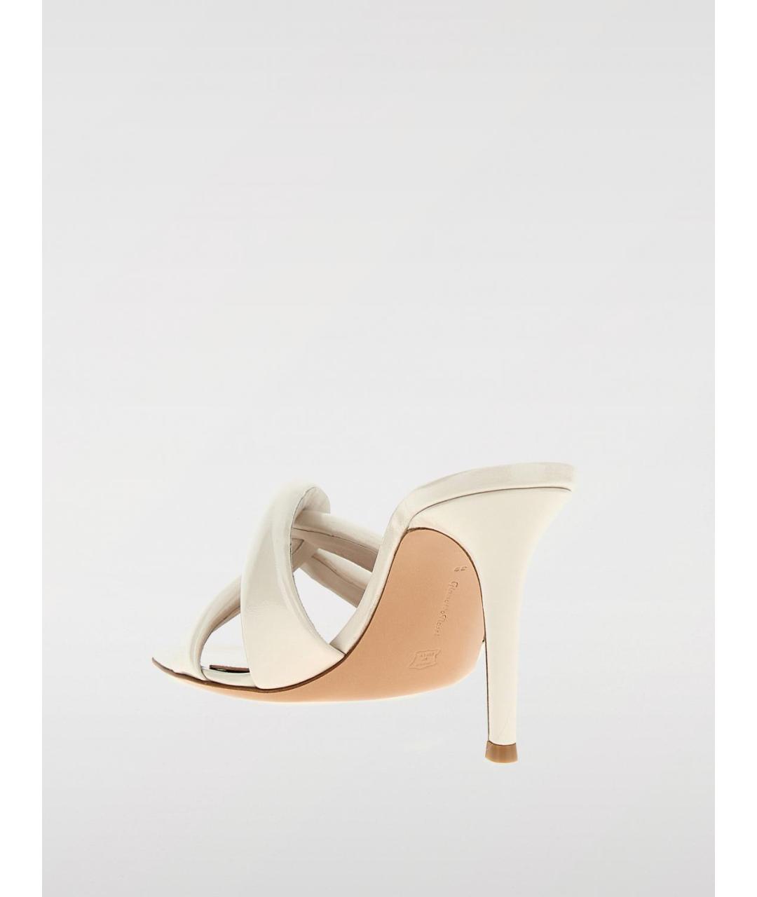 GIANVITO ROSSI Белые мюли, фото 3