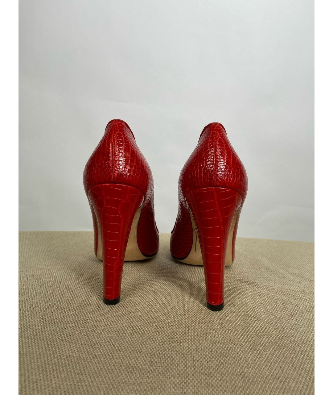 MANOLO BLAHNIK Красные кожаные туфли, фото 3