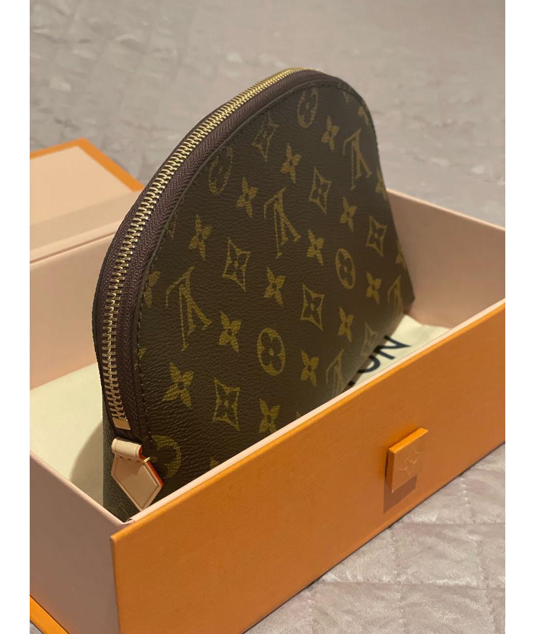 LOUIS VUITTON Коричневая кожаная косметичка, фото 2