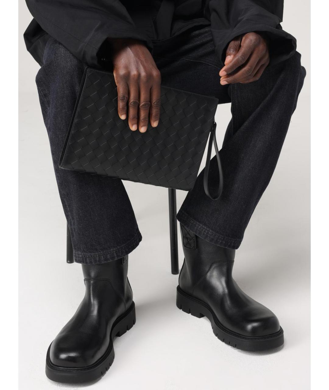 BOTTEGA VENETA Черная кожаная барсетка, фото 2