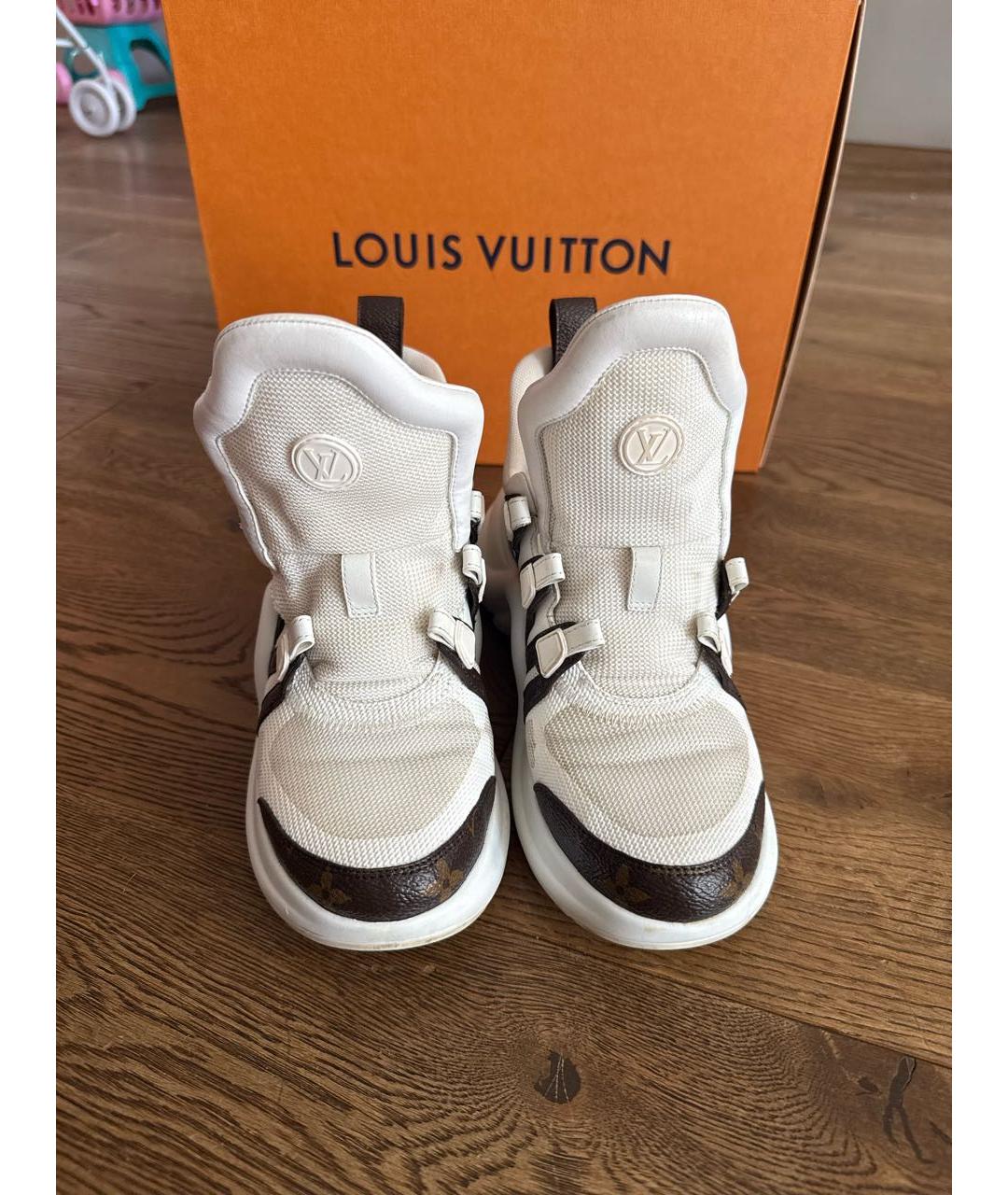 LOUIS VUITTON Белые кожаные кроссовки, фото 2
