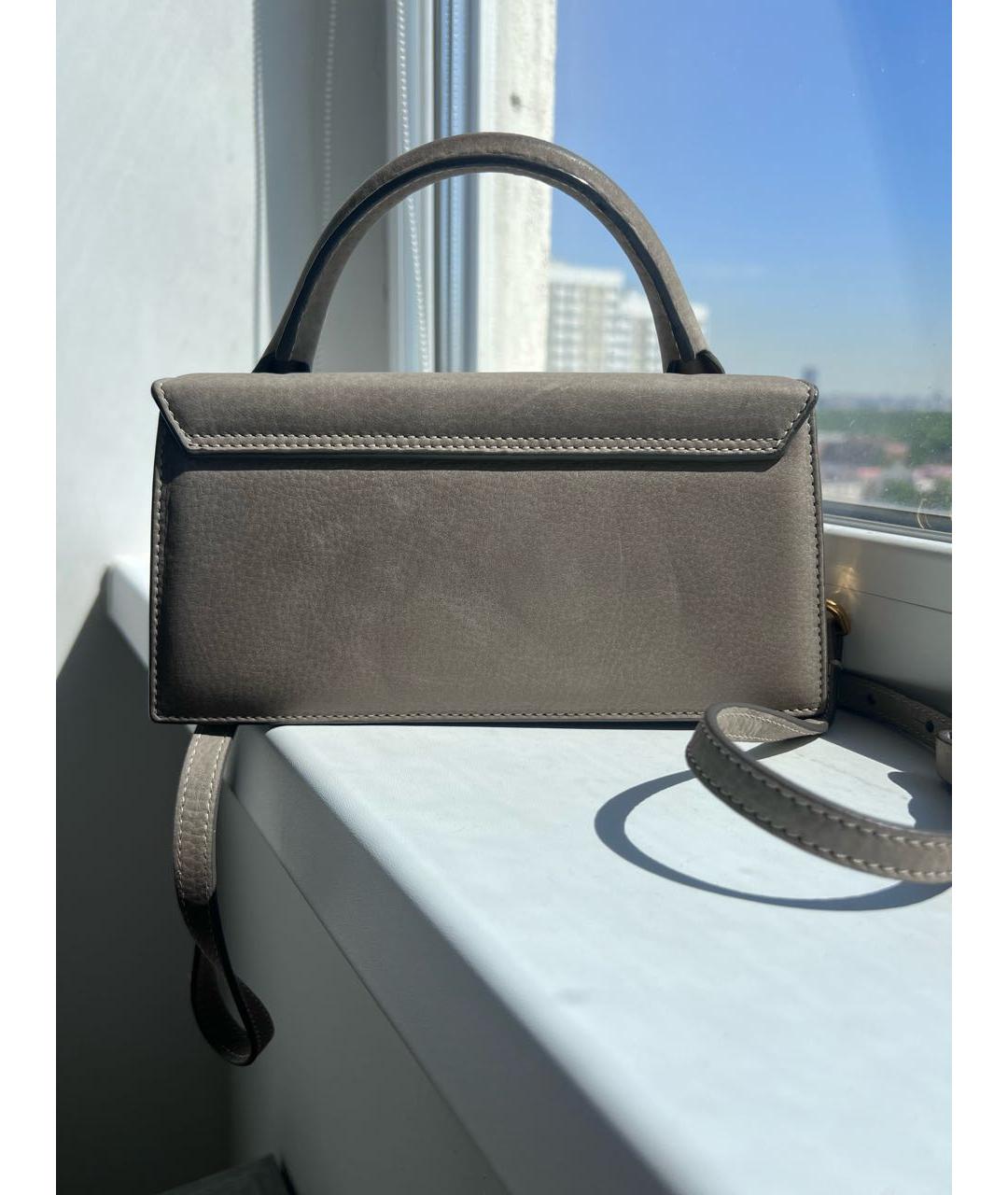JACQUEMUS Серая кожаная сумка с короткими ручками, фото 4