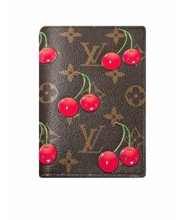 LOUIS VUITTON Обложка/футляр