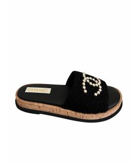 CHANEL Шлепанцы
