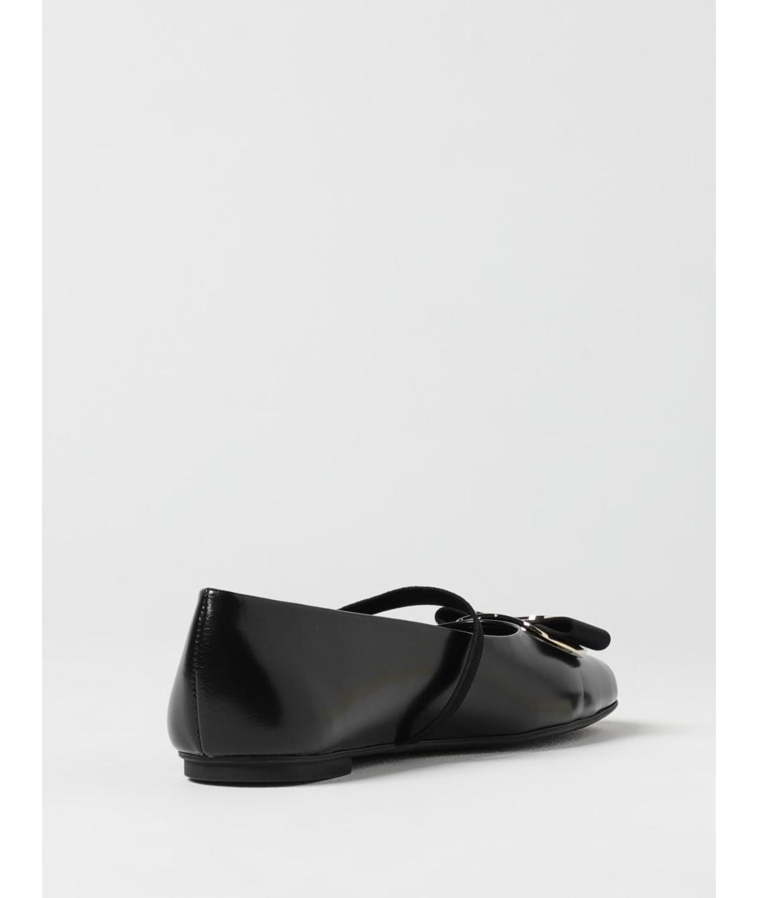 FERRAGAMO Черные кожаные балетки, фото 3