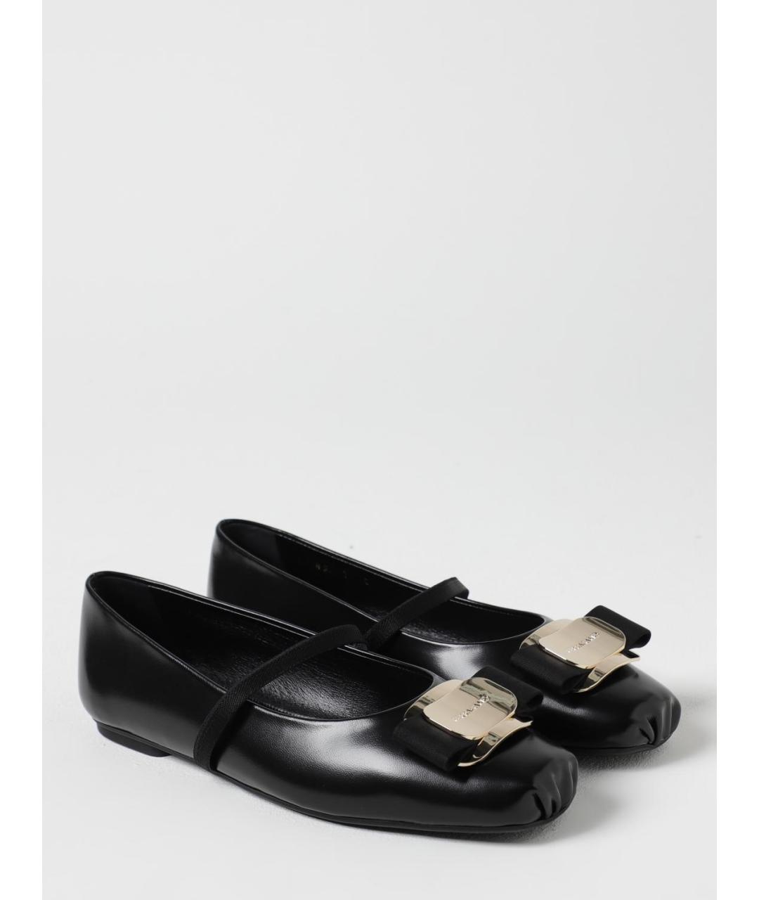 FERRAGAMO Черные кожаные балетки, фото 2