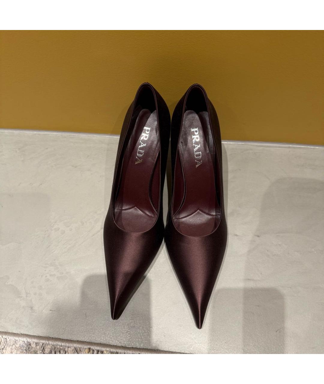 PRADA Коричневые лодочки на низком каблуке, фото 3