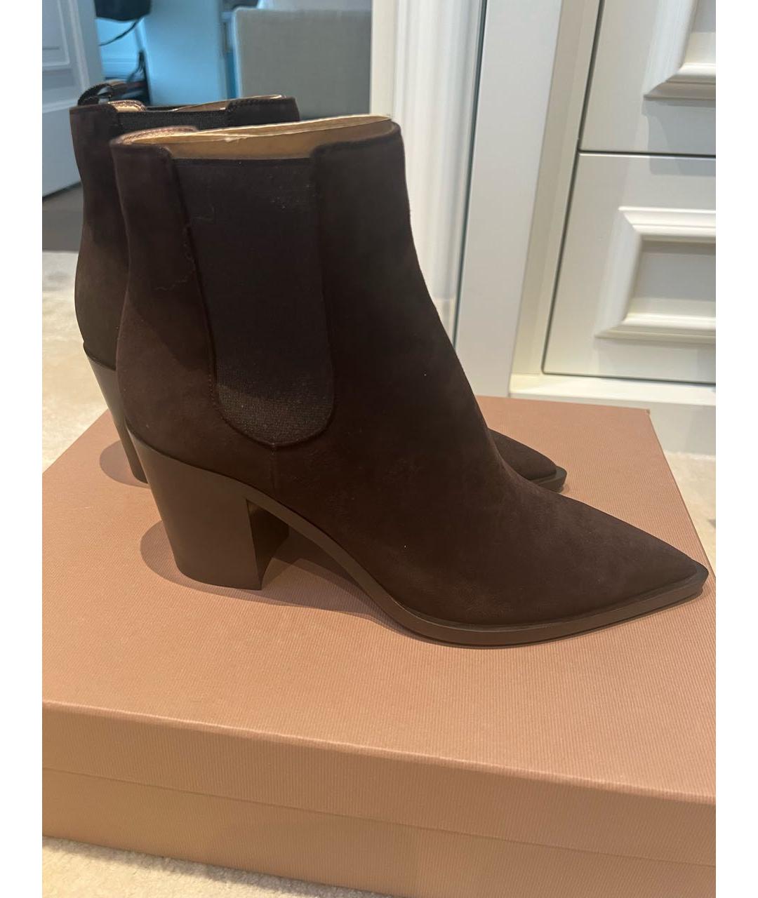 GIANVITO ROSSI Коричневые замшевые ботильоны, фото 3