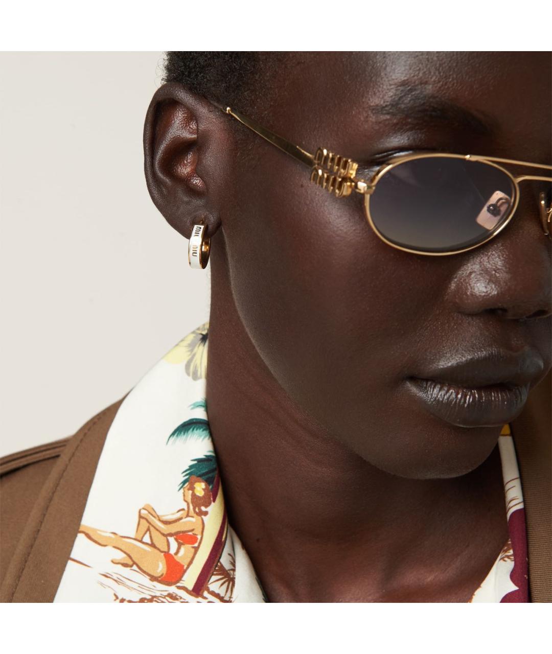 MIU MIU Белые латунные серьги, фото 3