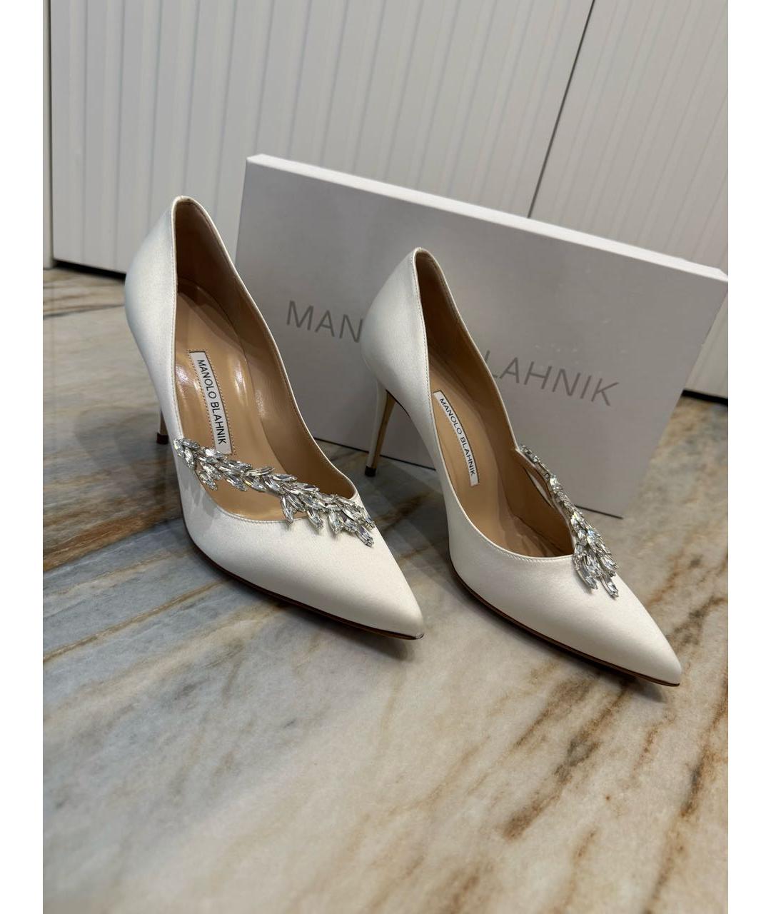 MANOLO BLAHNIK Белые текстильные туфли, фото 6