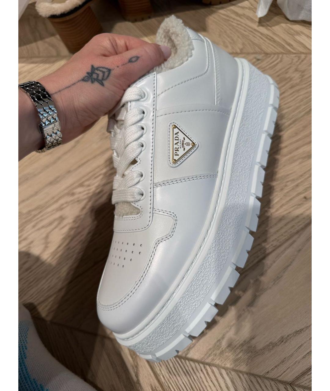 PRADA Белые кожаные кеды, фото 2