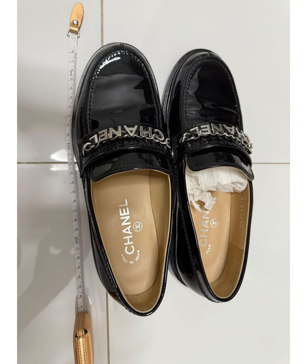 CHANEL Черные лоферы из лакированной кожи, фото 3