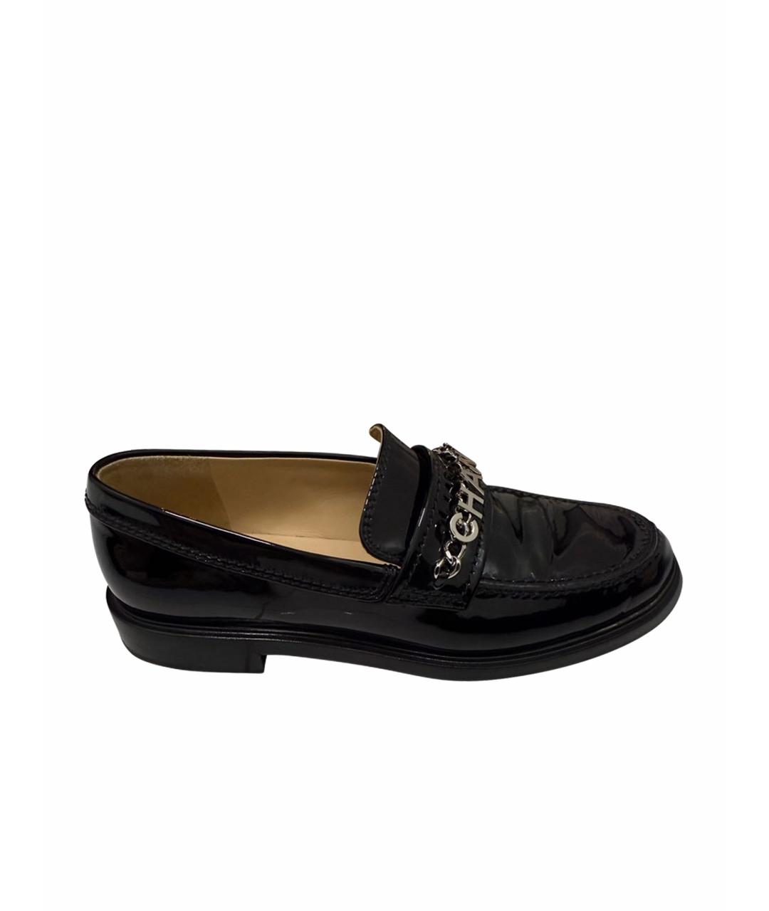 CHANEL Черные лоферы из лакированной кожи, фото 1