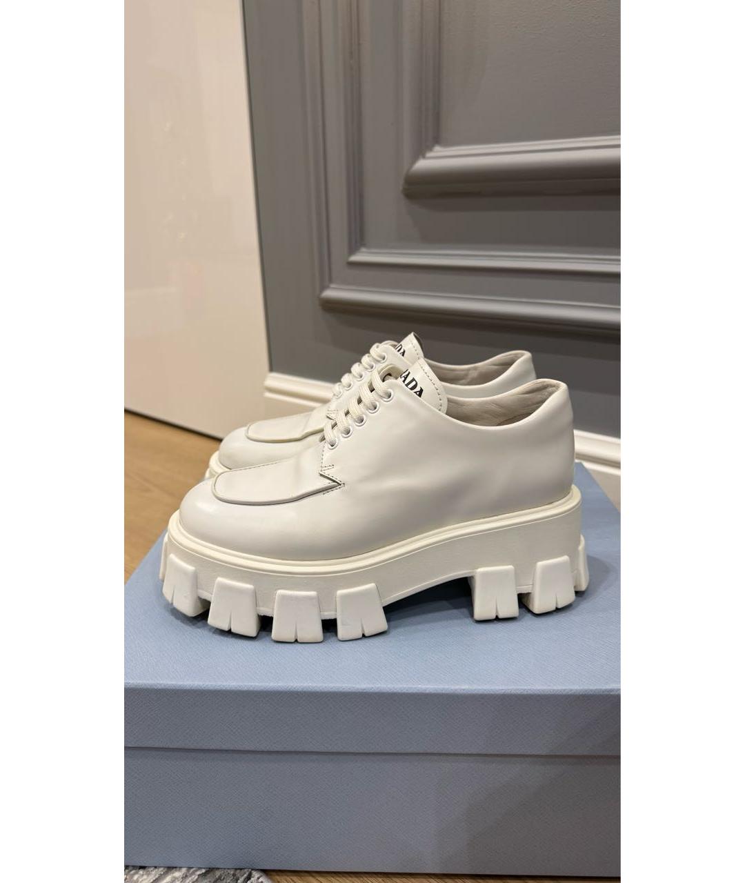 PRADA Белые кожаные брогги и оксфорды, фото 5