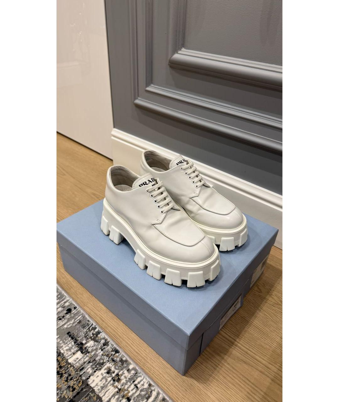 PRADA Белые кожаные брогги и оксфорды, фото 2