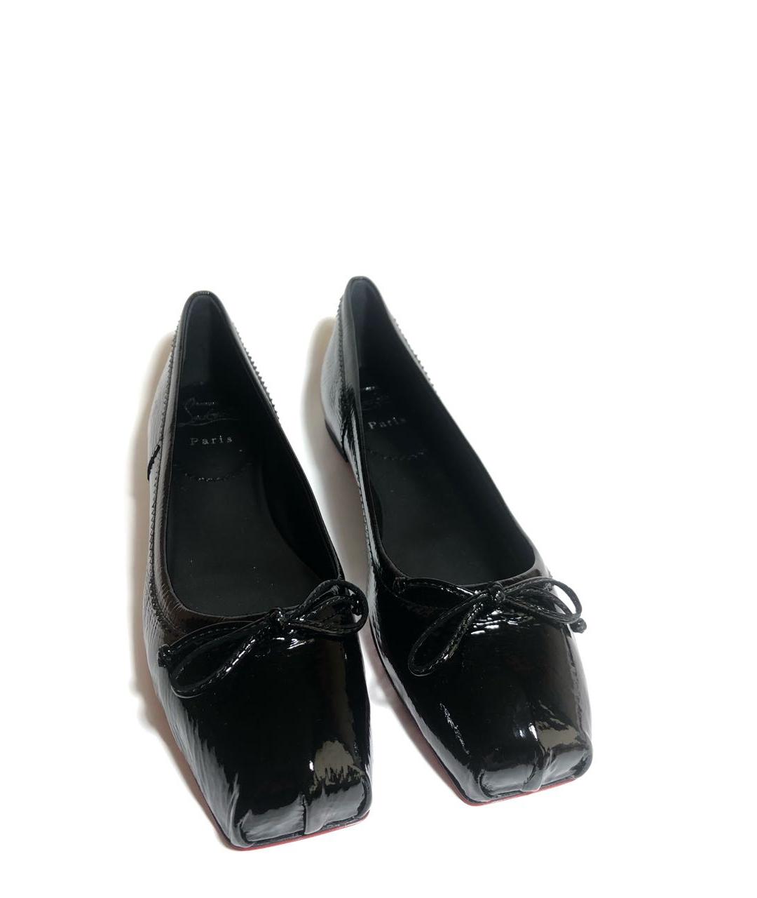 CHRISTIAN LOUBOUTIN Черные балетки из лакированной кожи, фото 3