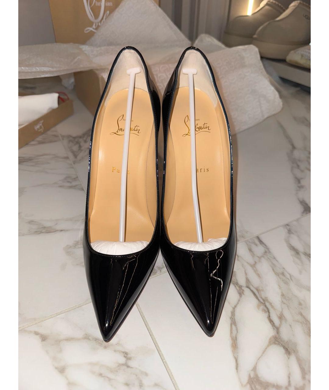 CHRISTIAN LOUBOUTIN Черные туфли из лакированной кожи, фото 2