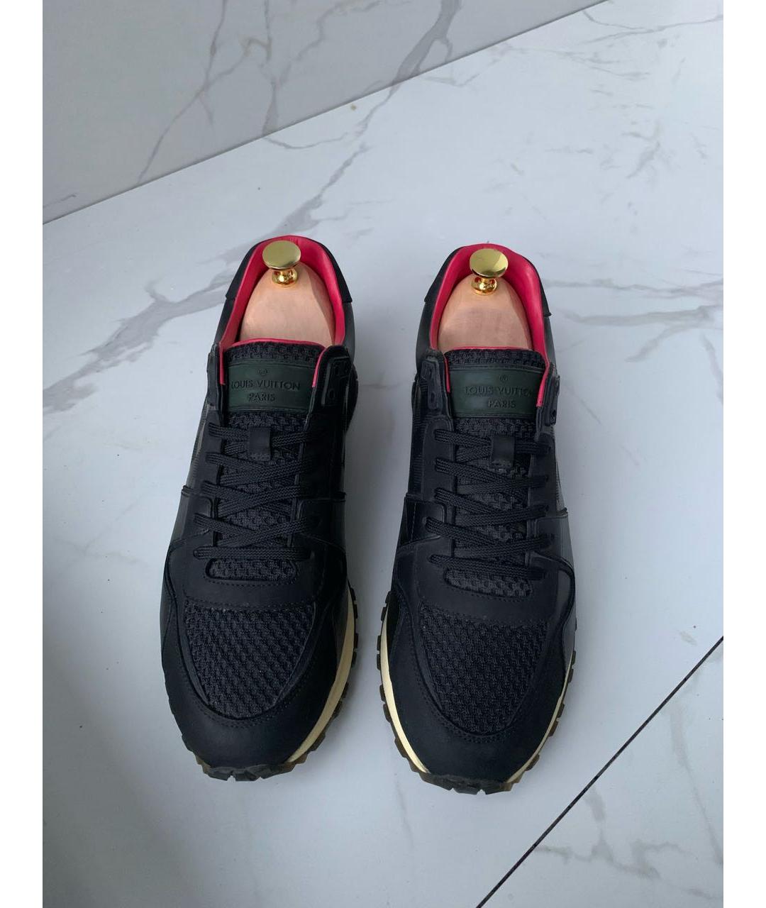 LOUIS VUITTON Черные синтетические низкие кроссовки / кеды, фото 2