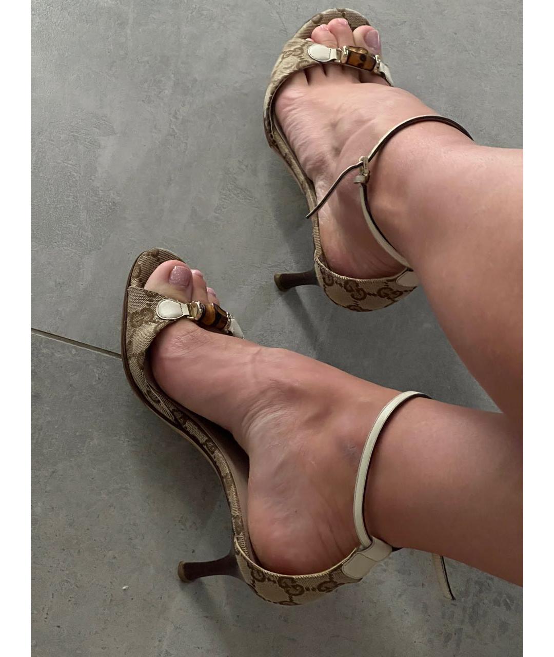 GUCCI Бежевые босоножки, фото 3