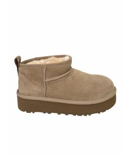 UGG AUSTRALIA Ботинки