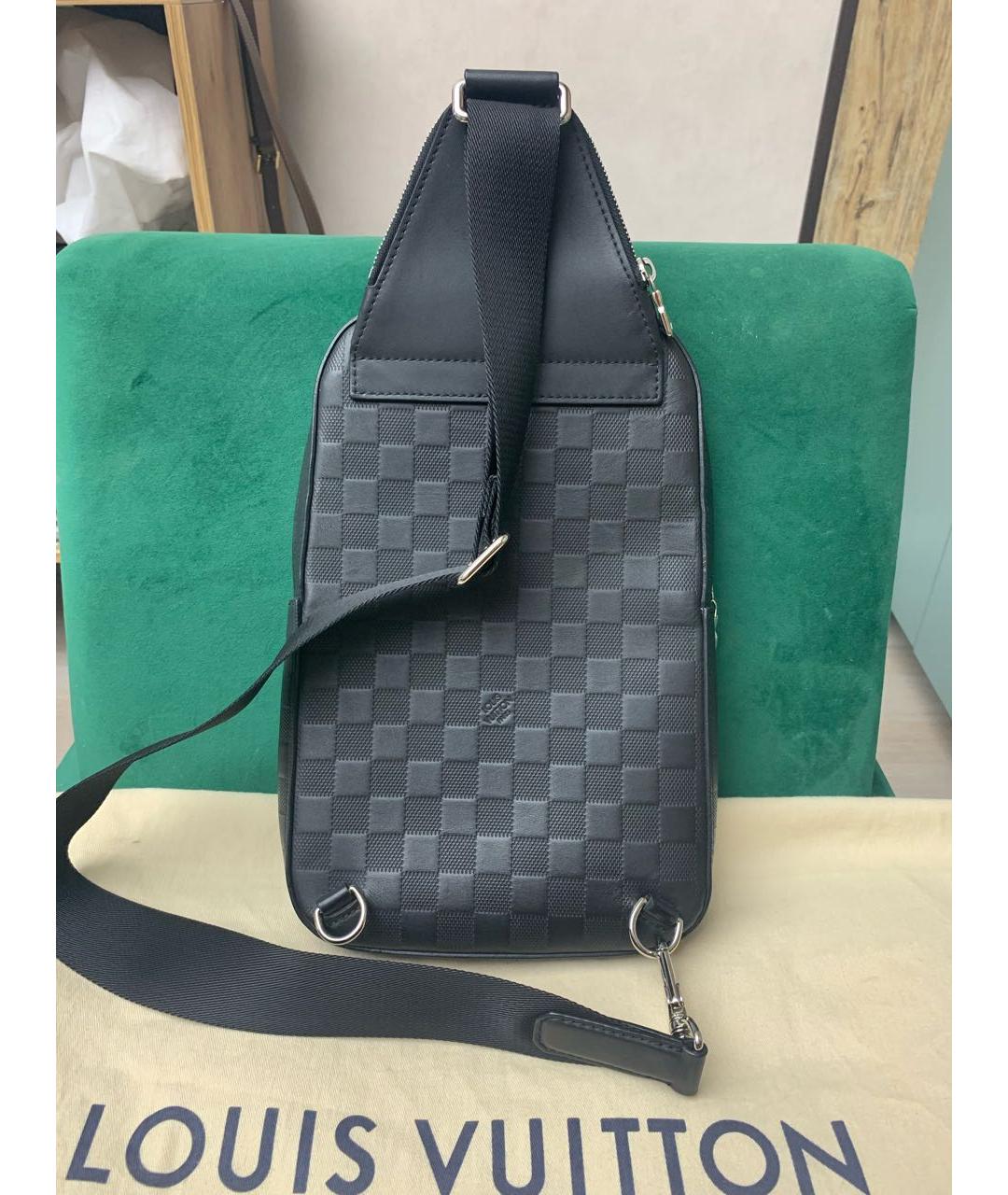 LOUIS VUITTON Черная кожаная сумка на плечо, фото 5