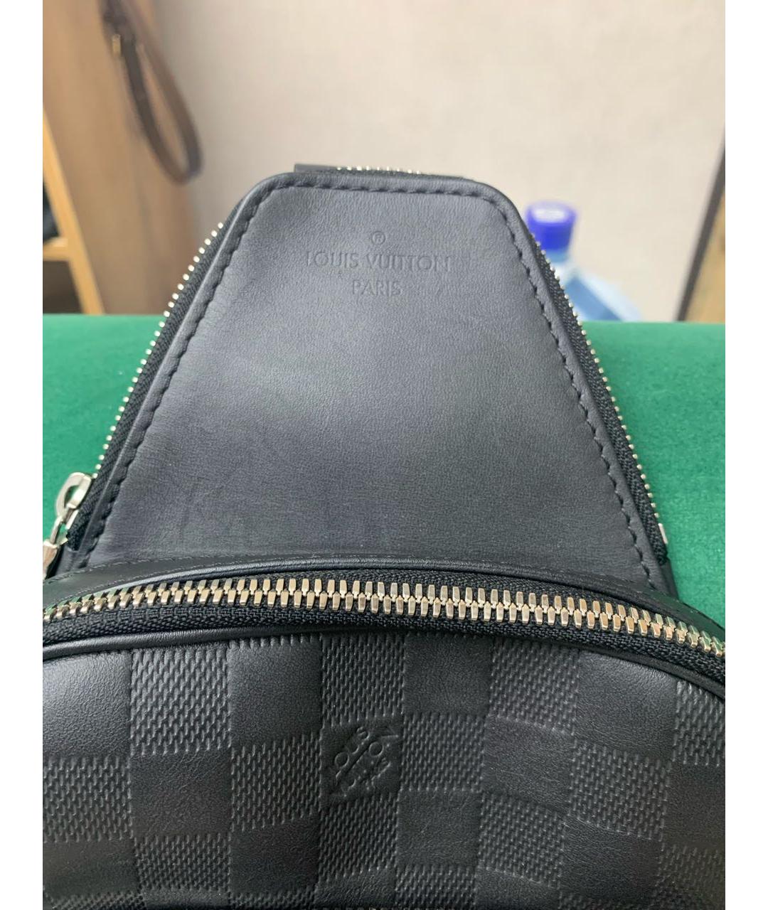 LOUIS VUITTON Черная кожаная сумка на плечо, фото 2