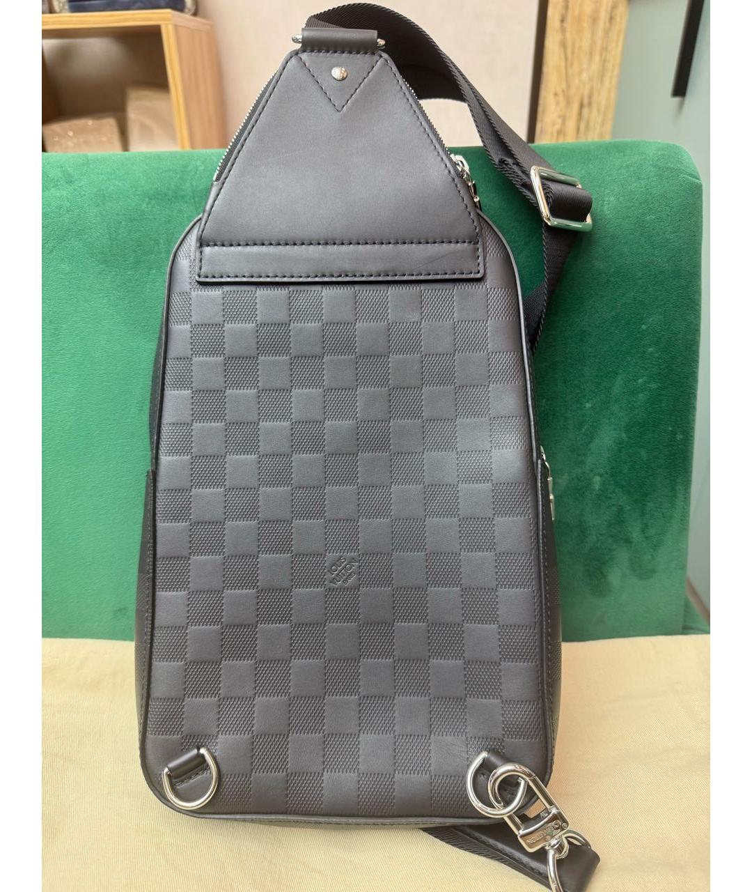 LOUIS VUITTON Черная кожаная сумка на плечо, фото 3