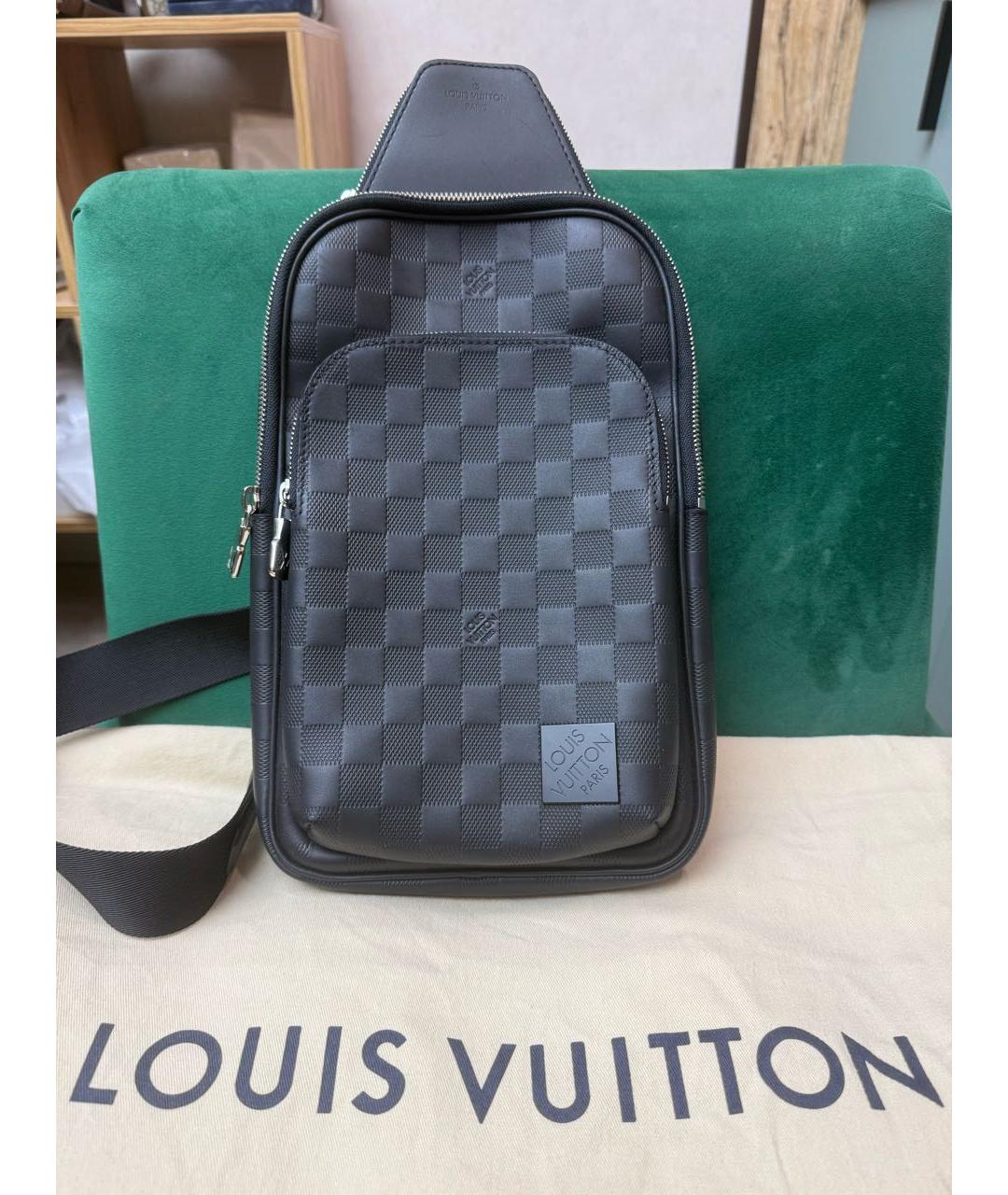 LOUIS VUITTON Черная кожаная сумка на плечо, фото 2