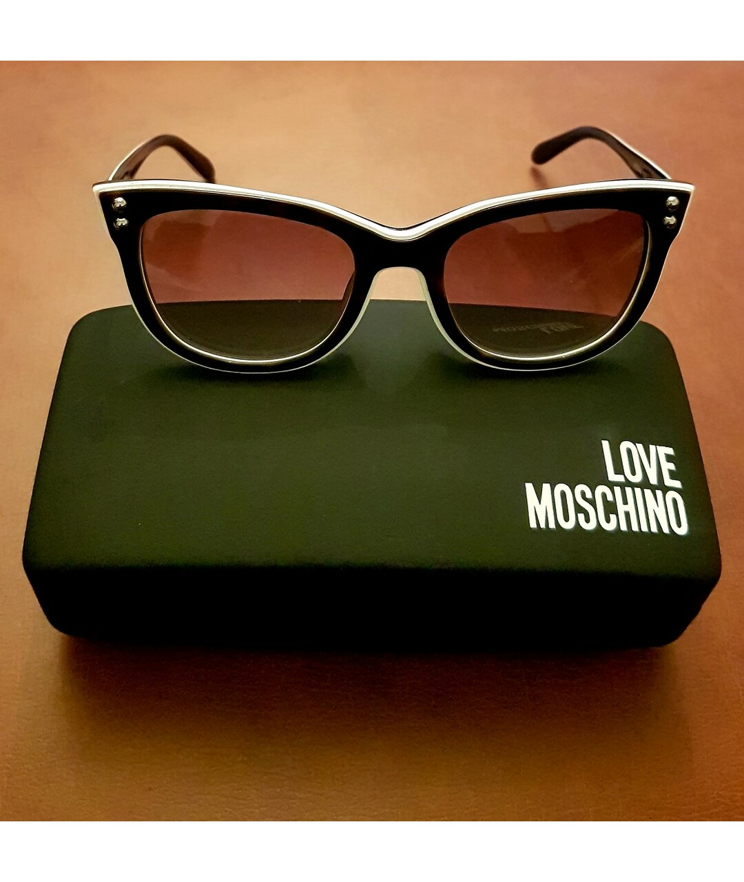 LOVE MOSCHINO Черные пластиковые солнцезащитные очки, фото 7