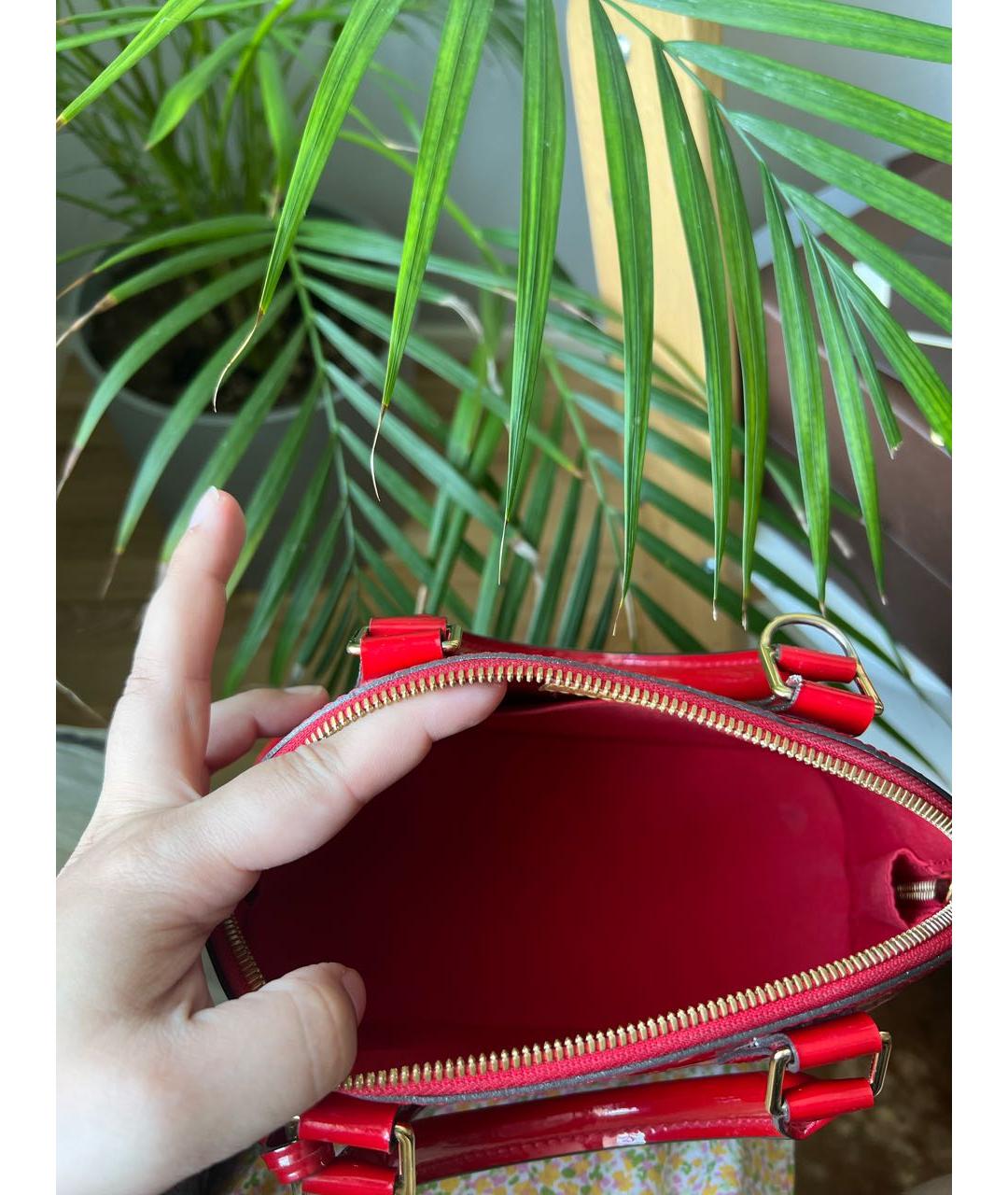 LOUIS VUITTON Красная кожаная сумка с короткими ручками, фото 4
