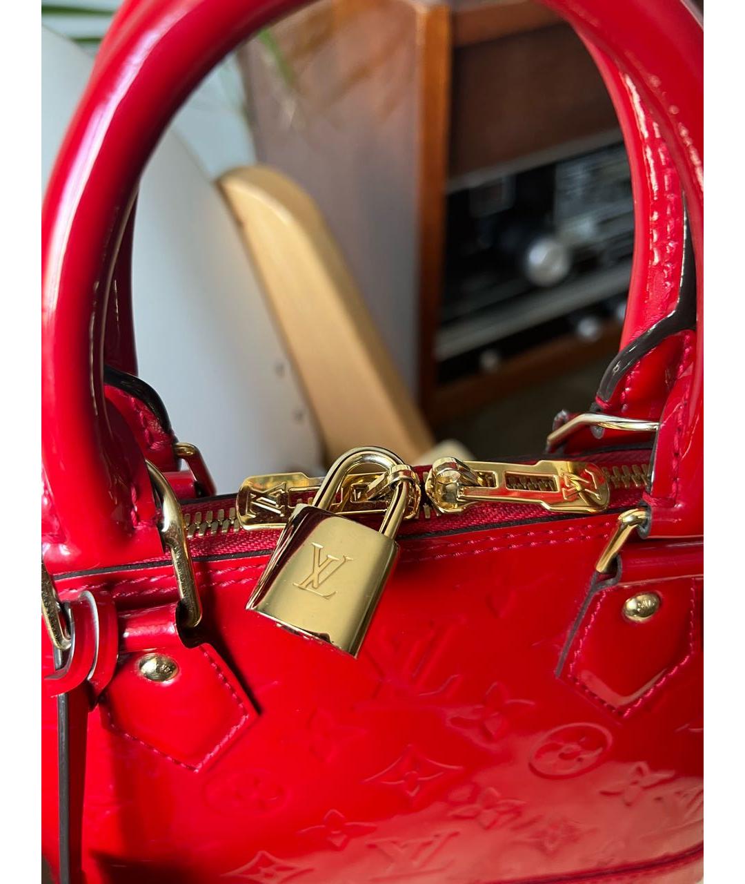 LOUIS VUITTON Красная кожаная сумка с короткими ручками, фото 5