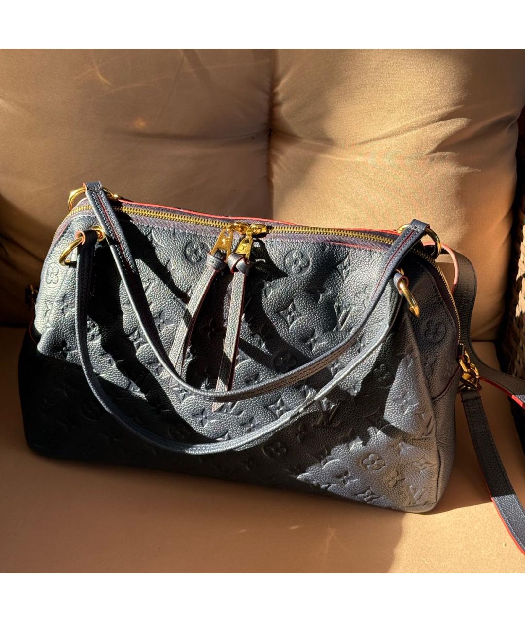 LOUIS VUITTON Темно-синяя кожаная сумка тоут, фото 2
