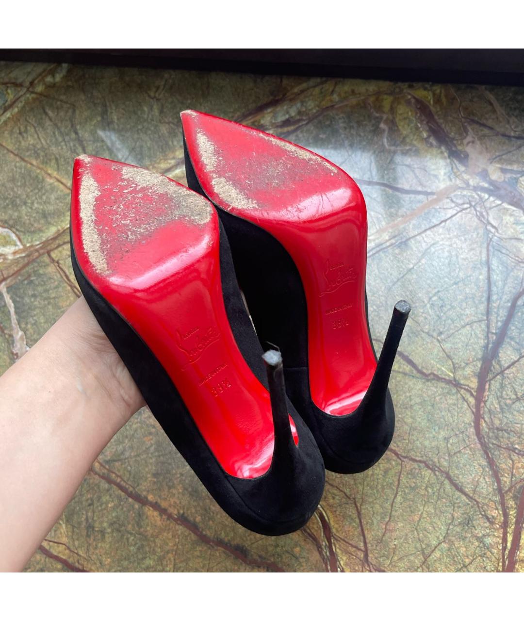 CHRISTIAN LOUBOUTIN Черные замшевые туфли, фото 4