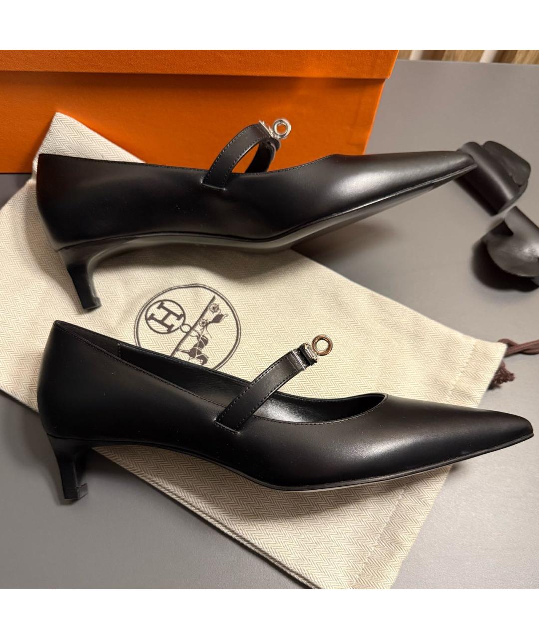 HERMES Черные кожаные лодочки на низком каблуке, фото 5