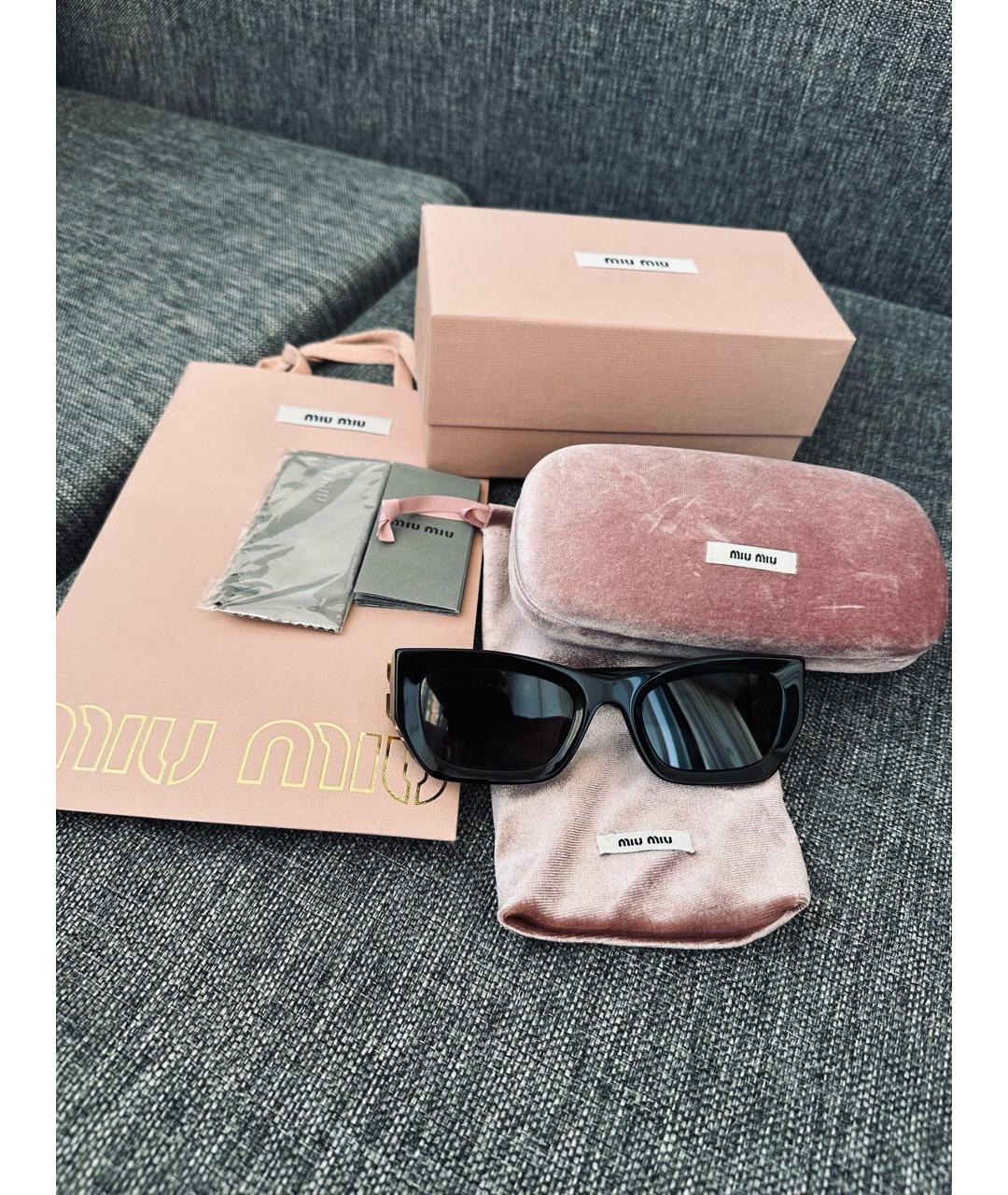 MIU MIU Черные пластиковые солнцезащитные очки, фото 4