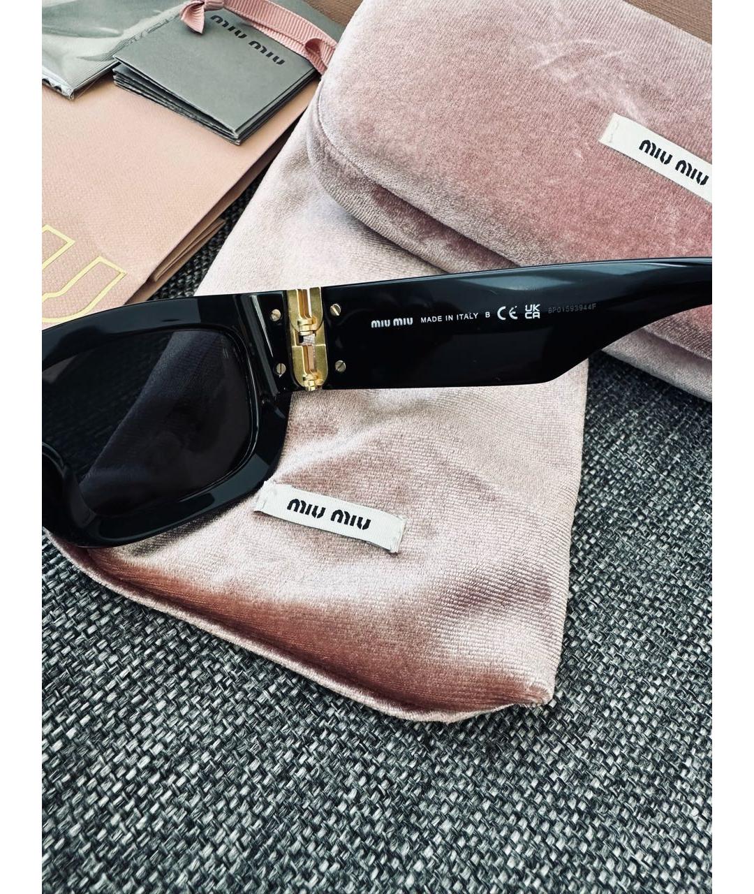 MIU MIU Черные пластиковые солнцезащитные очки, фото 6
