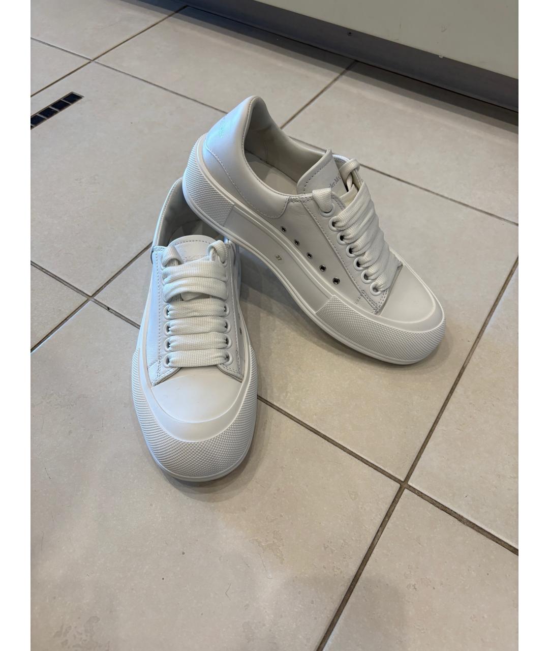 ALEXANDER MCQUEEN Белые кожаные кроссовки, фото 3