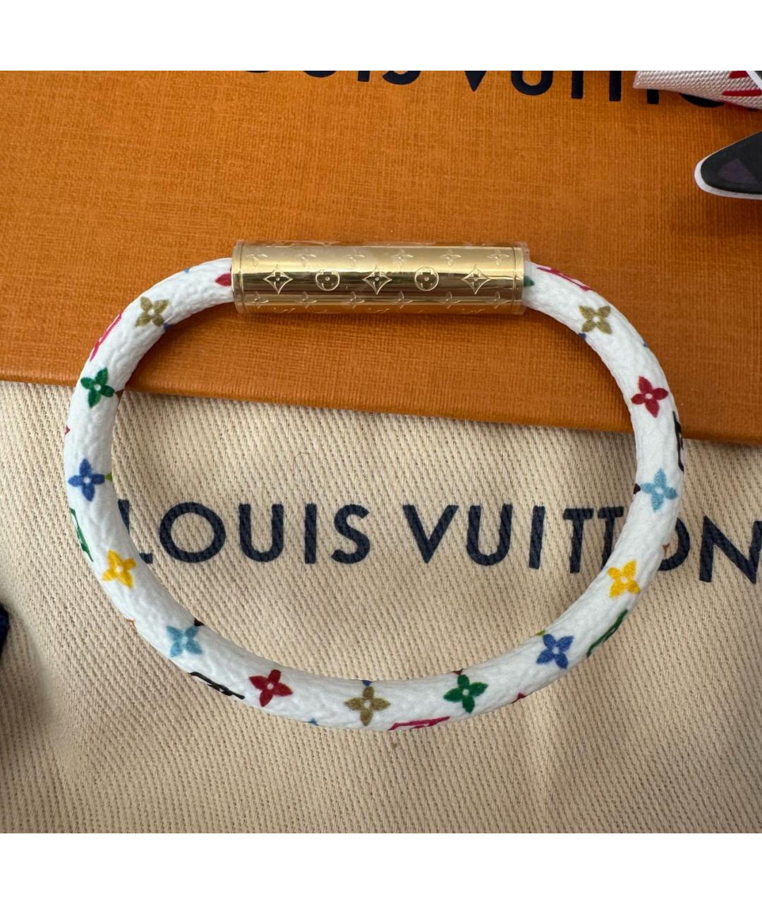 LOUIS VUITTON Белый кожаный браслет, фото 3