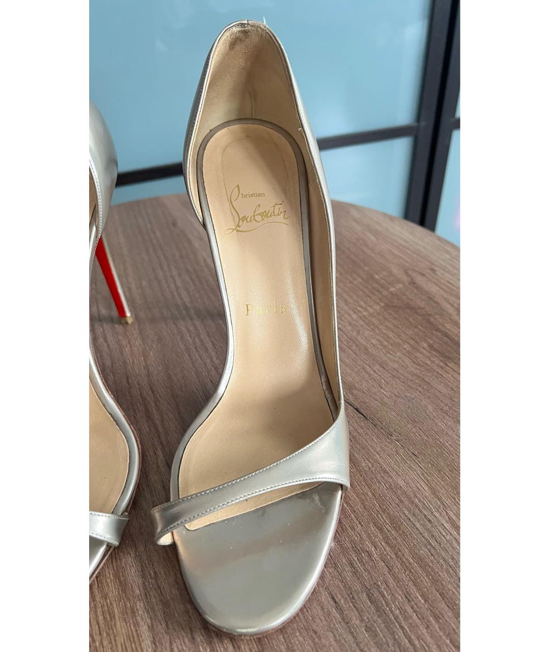 CHRISTIAN LOUBOUTIN Золотые кожаные босоножки, фото 6