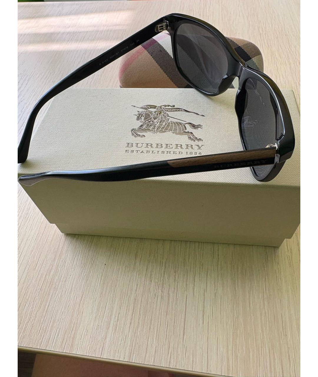 BURBERRY Черные пластиковые солнцезащитные очки, фото 2