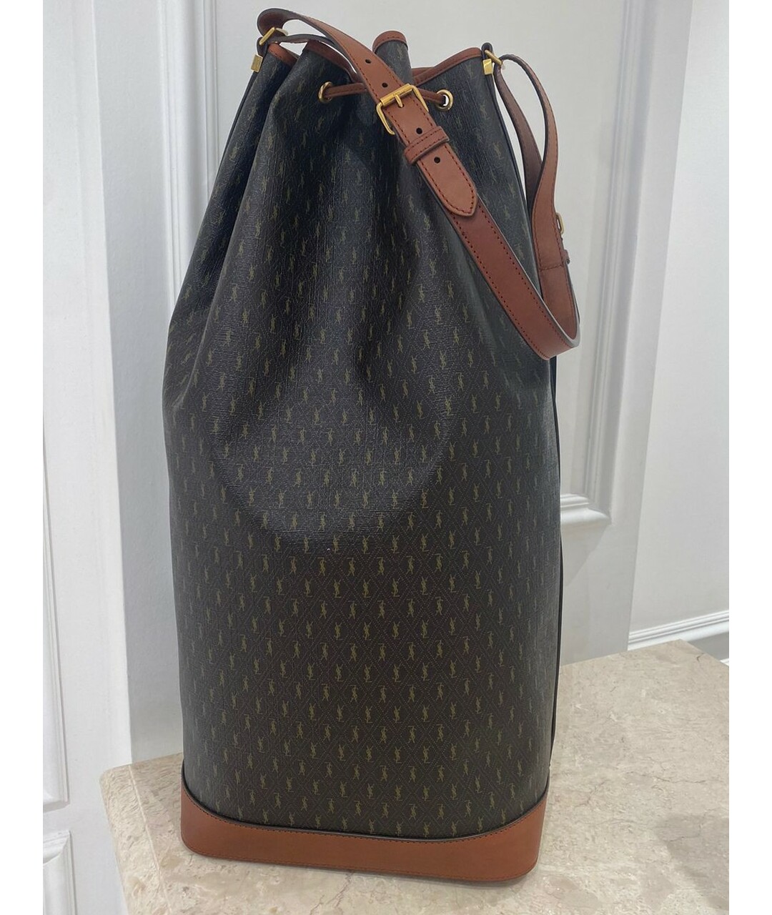 SAINT LAURENT Коричневая кожаная сумка тоут, фото 6