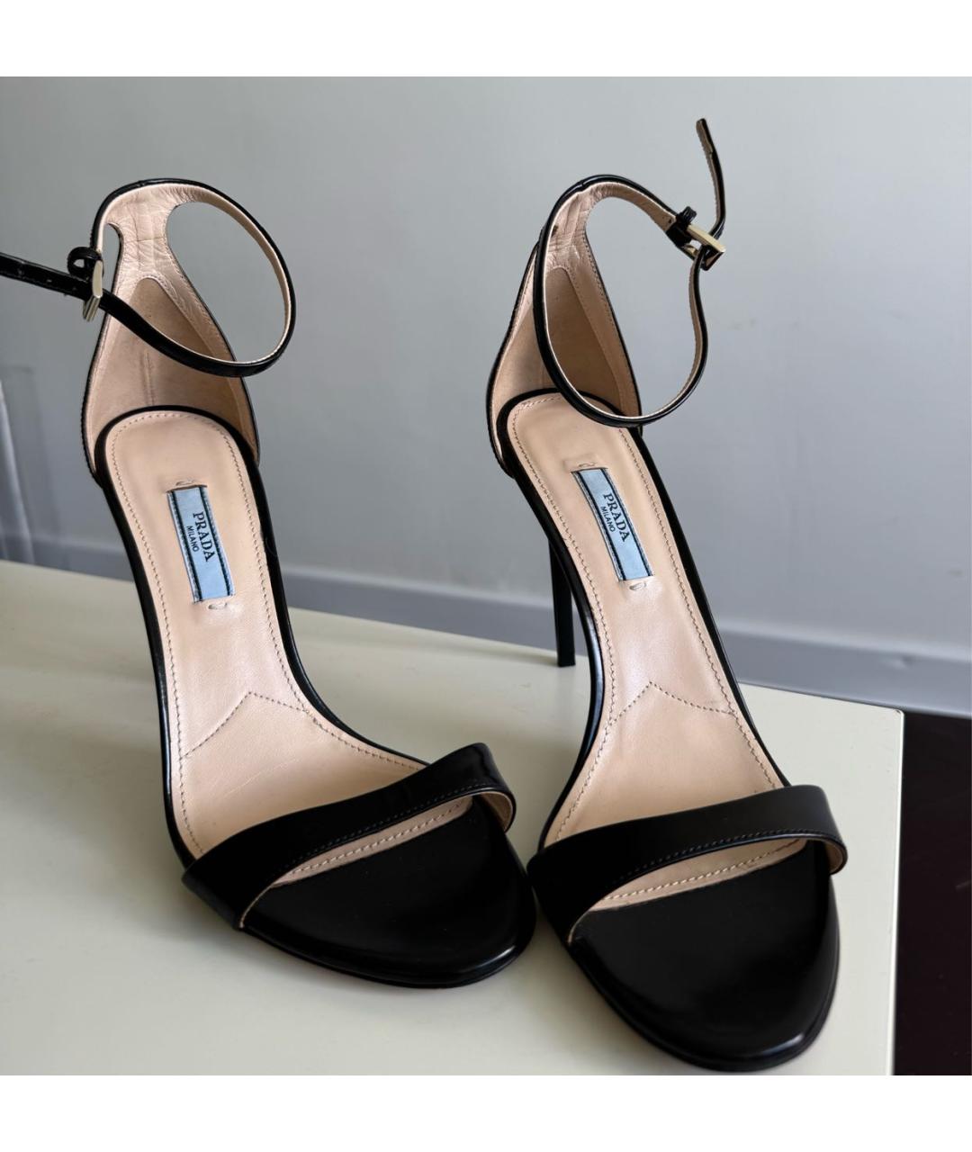 PRADA Черные кожаные босоножки, фото 2