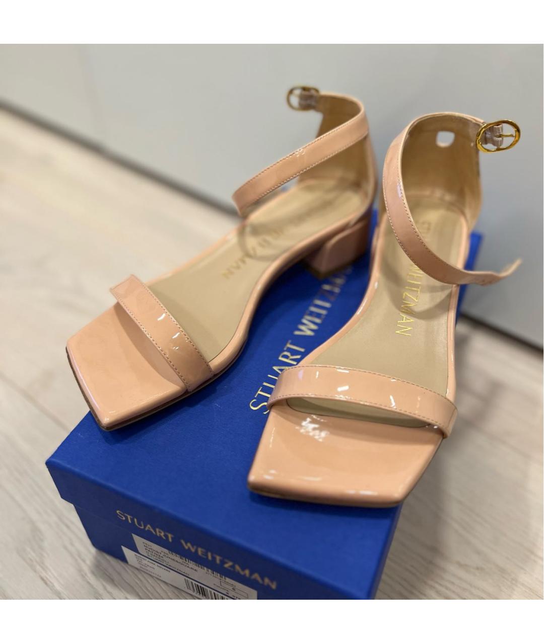 STUART WEITZMAN Бежевые босоножки из лакированной кожи, фото 4