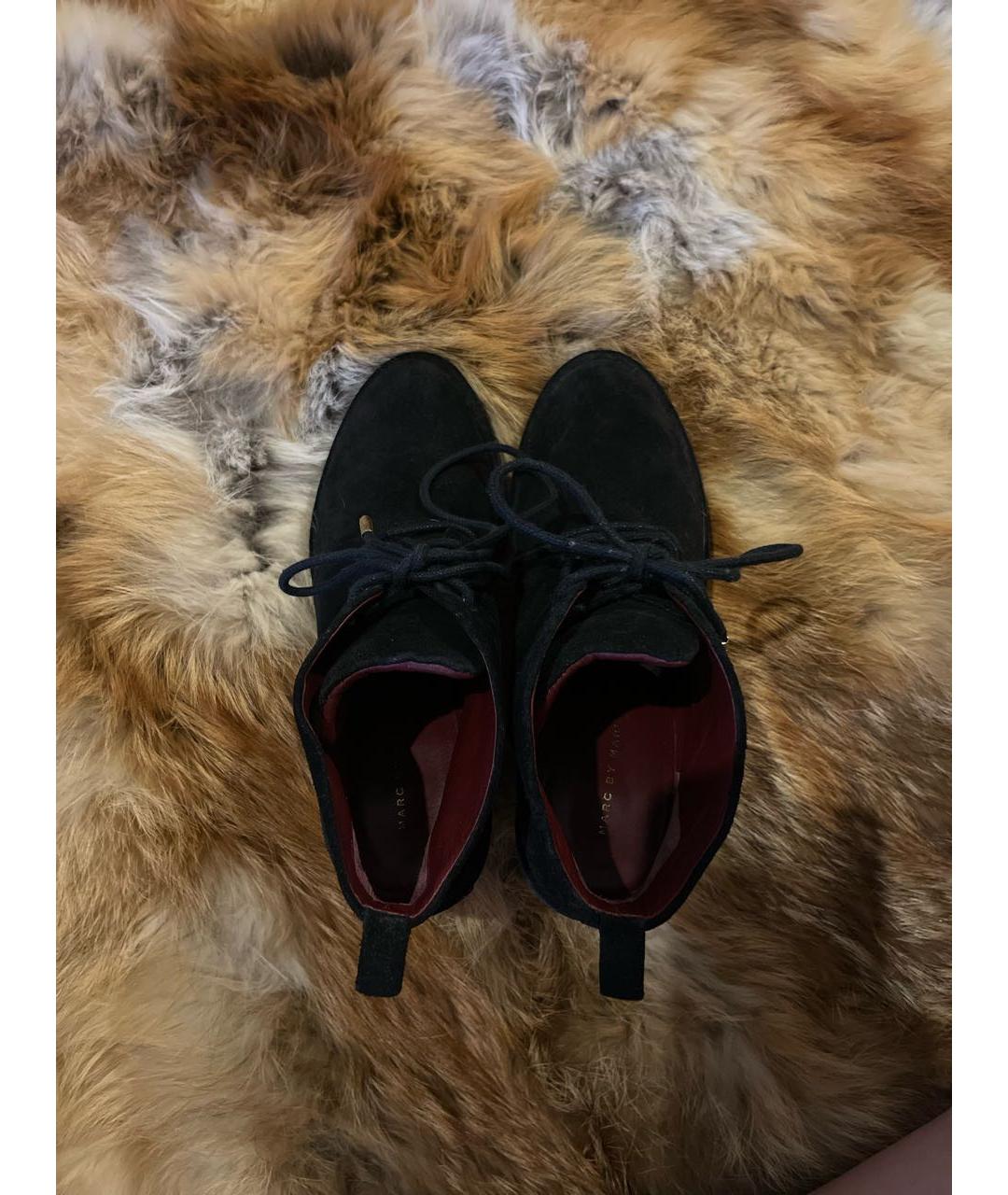 MARC JACOBS Черные замшевые ботильоны, фото 3