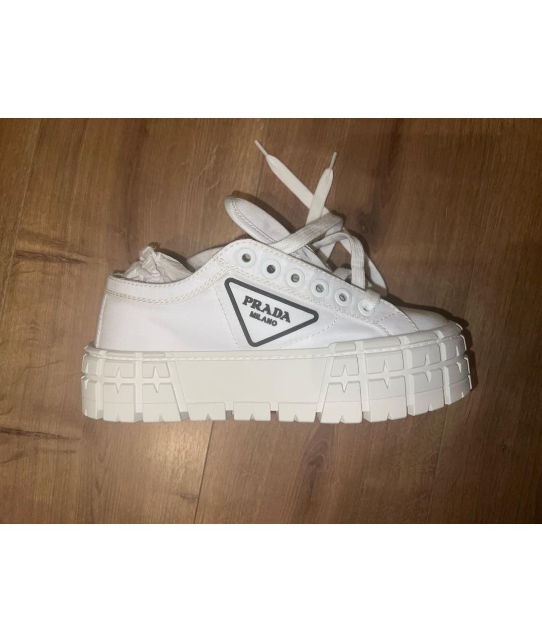 PRADA Белые текстильные кеды, фото 7